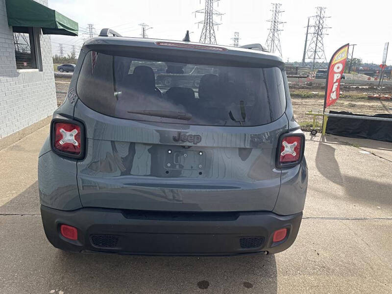 2017 Jeep Renegade Altitude