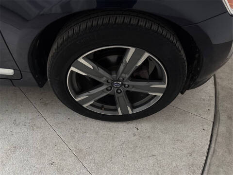 2017 Volvo XC60 T6 Dynamic