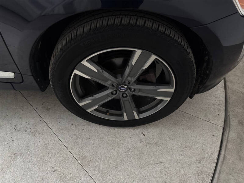 2017 Volvo XC60 T6 Dynamic