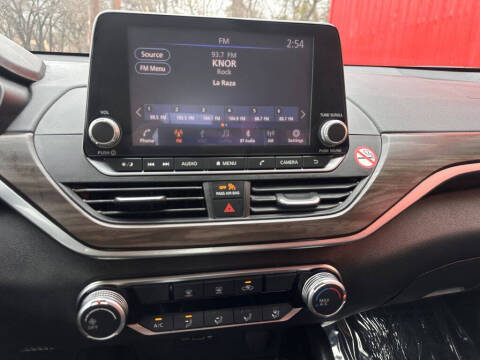 2023 Nissan Altima 2.5 SV