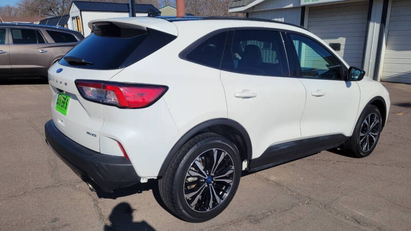 2021 Ford Escape SE