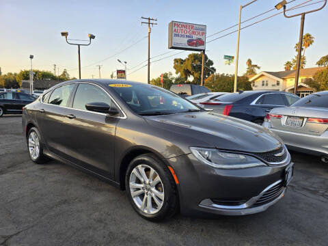 2016 Chrysler 200 Limited