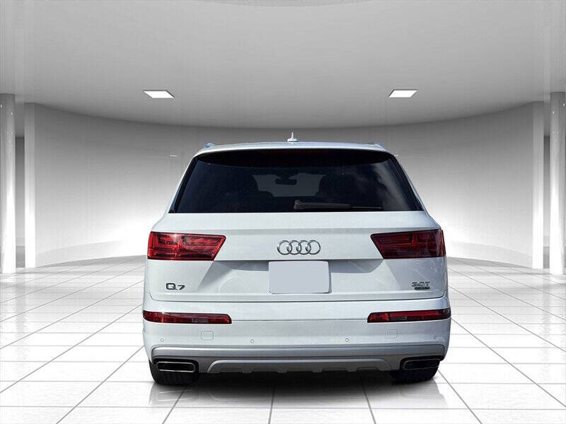 2017 Audi Q7 4