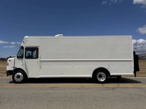 2014 Freightliner MT55 Chassis