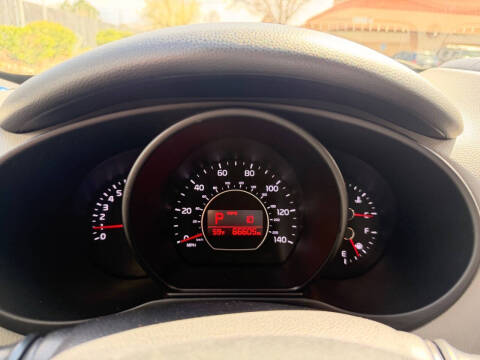 2017 Kia Soul +
