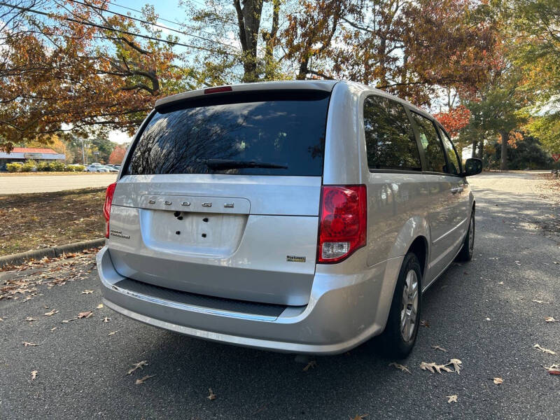 2012 Dodge Grand Caravan SE photo 7