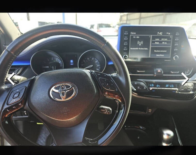 2020 Toyota C-HR XLE
