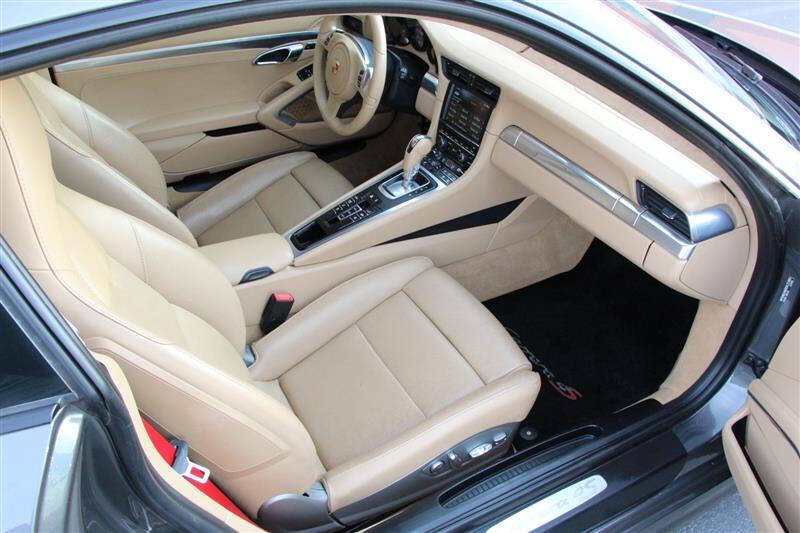 2013 Porsche 911 Carrera 4S