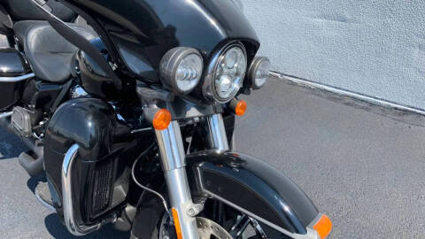 2017 Harley-Davidson FLHTK Ultra Limited