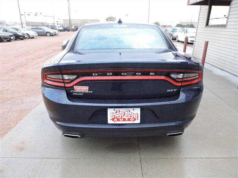 2017 Dodge Charger SXT