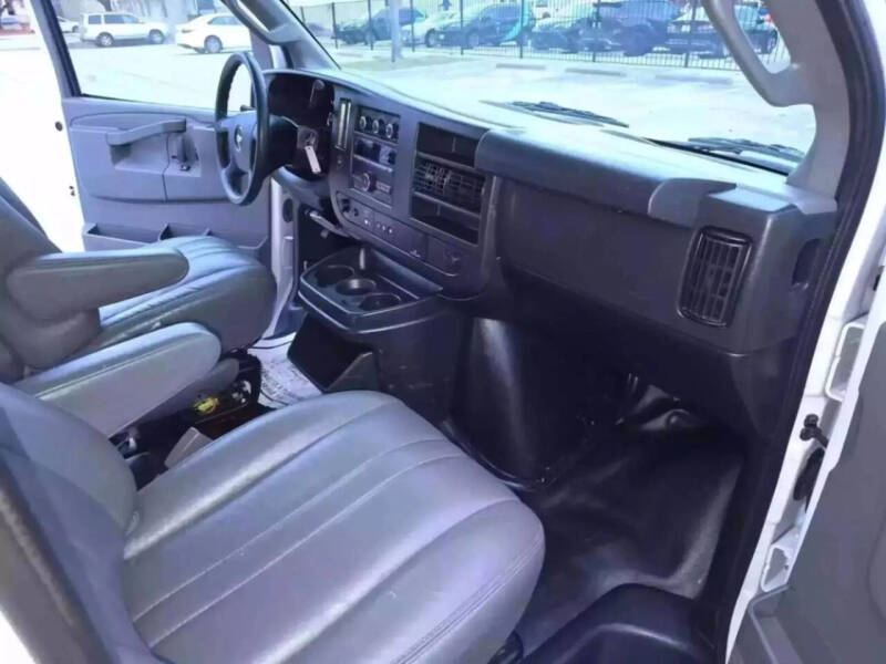 2019 Chevrolet Express 2500