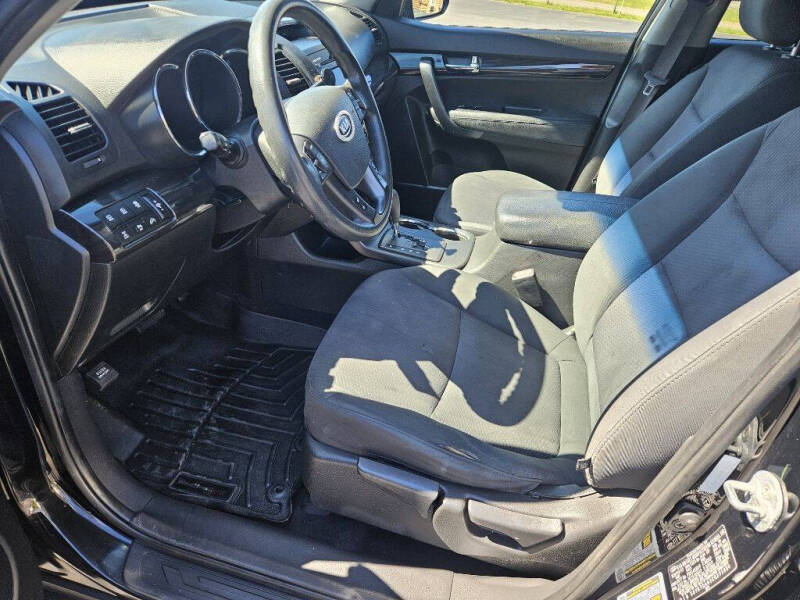 2012 Kia Sorento LX