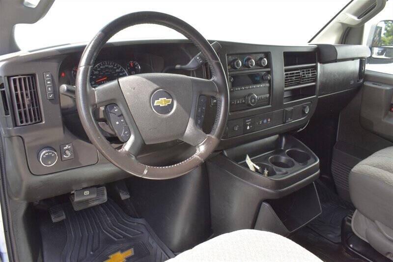 2021 Chevrolet Express 2500