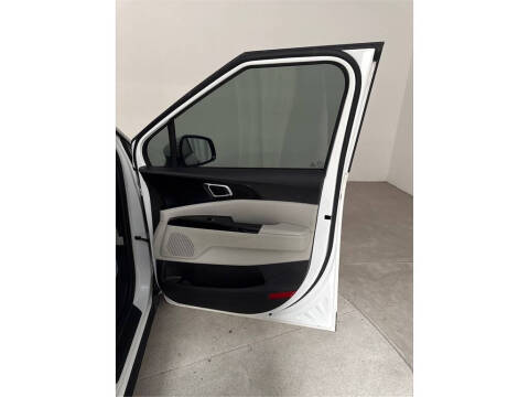 2022 Kia Carnival EX