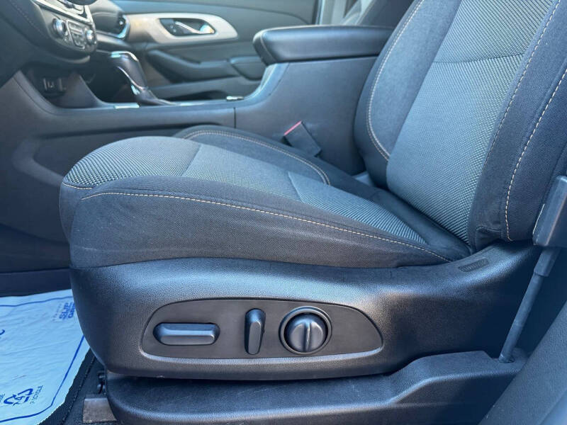 2018 Chevrolet Traverse LT Cloth