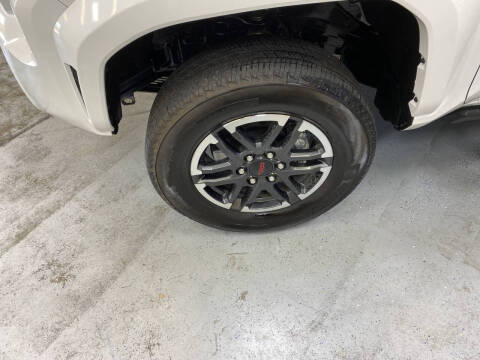 2025 Toyota Tacoma TRD Sport HV