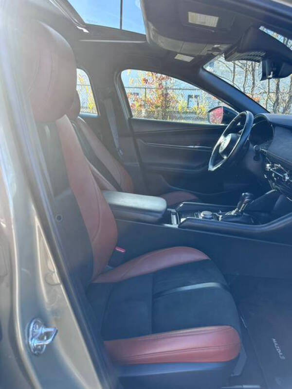 2024 Mazda Mazda3 Hatchback 2.5 Carbon Turbo