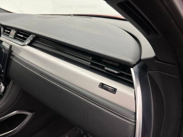 2024 Jaguar F-PACE P250 R-Dynamic S