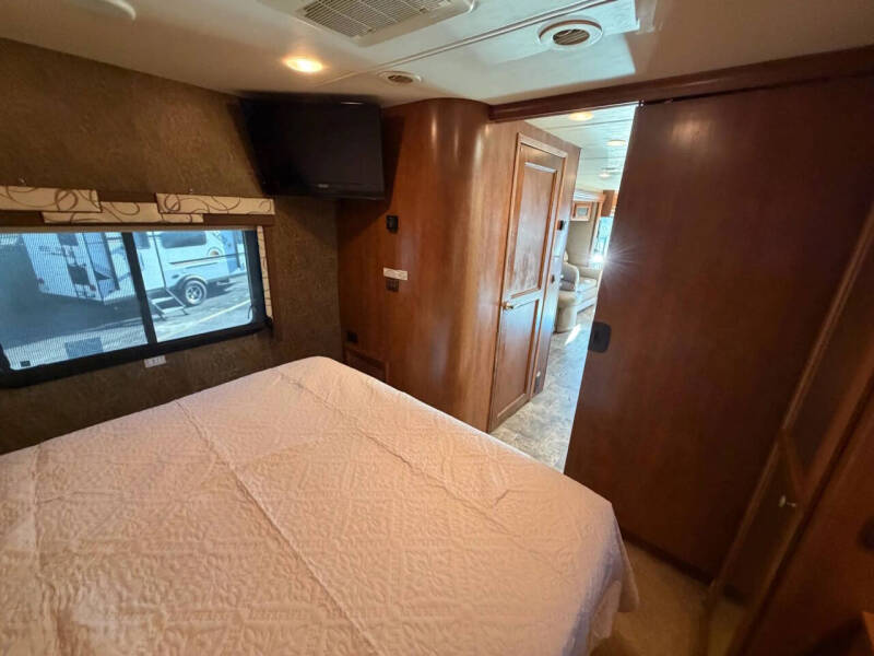 2012 Freightliner XCS Chassis