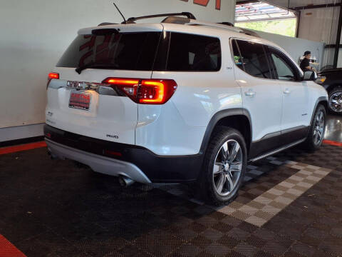 2017 GMC Acadia SLT-2