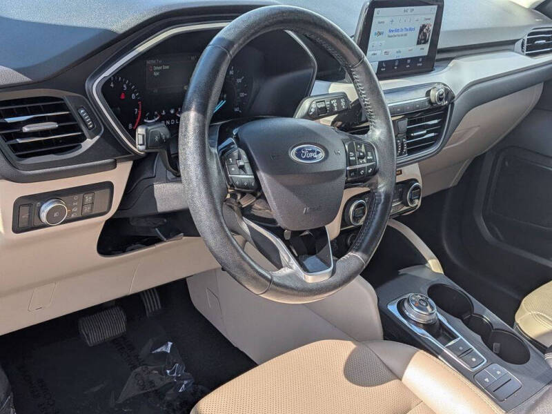 2021 Ford Escape SEL