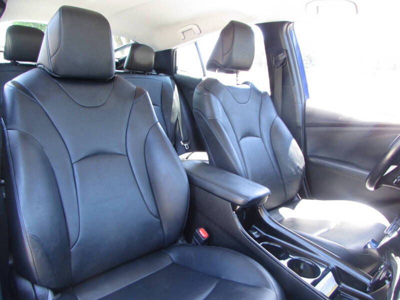 2017 Toyota Prius Four Touring