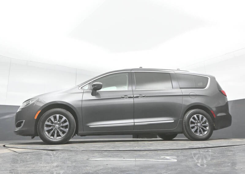 2020 Chrysler Pacifica Touring L Plus
