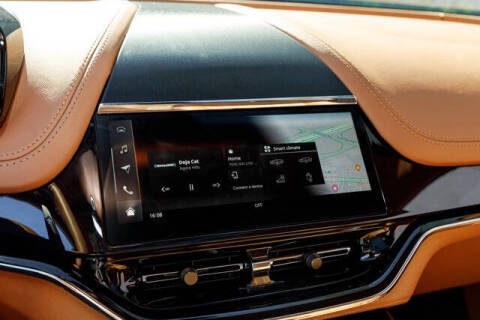 2025 Aston Martin DBX 707