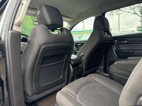 2016 GMC Acadia SLE-2
