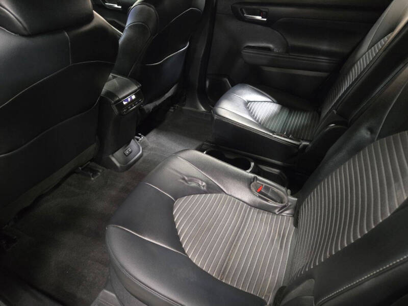 2023 Toyota Highlander XSE