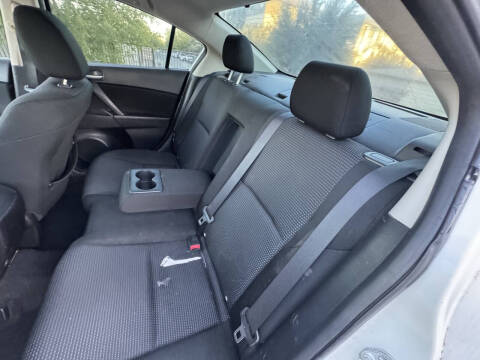 2012 Mazda MAZDA3 i Touring