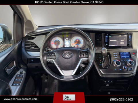 2015 Toyota Sienna