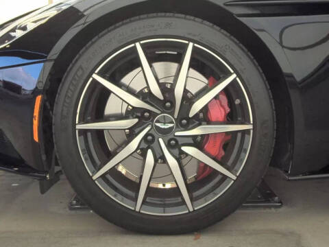 2018 Aston Martin DB11 V12