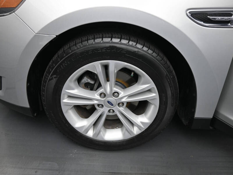 2019 Ford Taurus SE