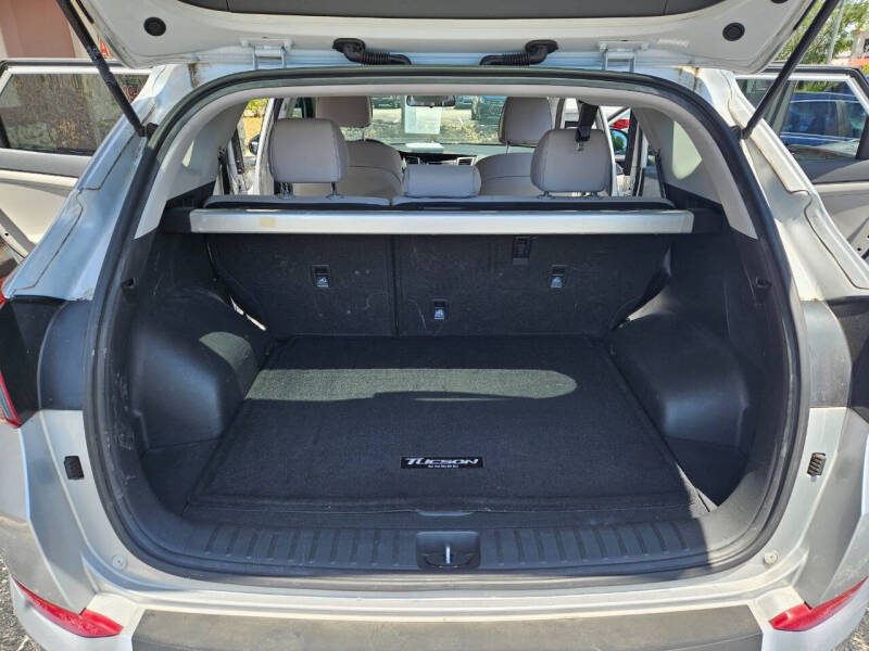 2017 Hyundai Tucson SE Plus
