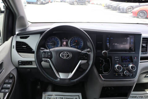 2017 Toyota Sienna