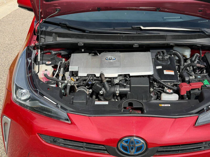 2019 Toyota Prius XLE AWD-e