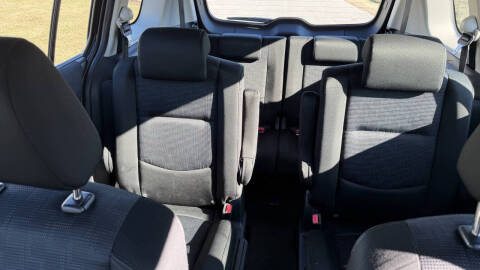 2010 Mazda MAZDA5 Sport