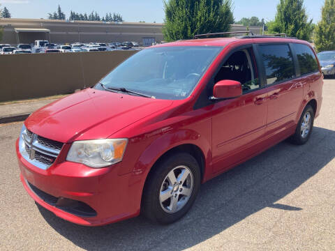2013 Dodge Grand Caravan for sale at Blue Line Auto Group in Portland OR