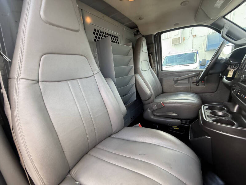 2018 GMC Savana 2500