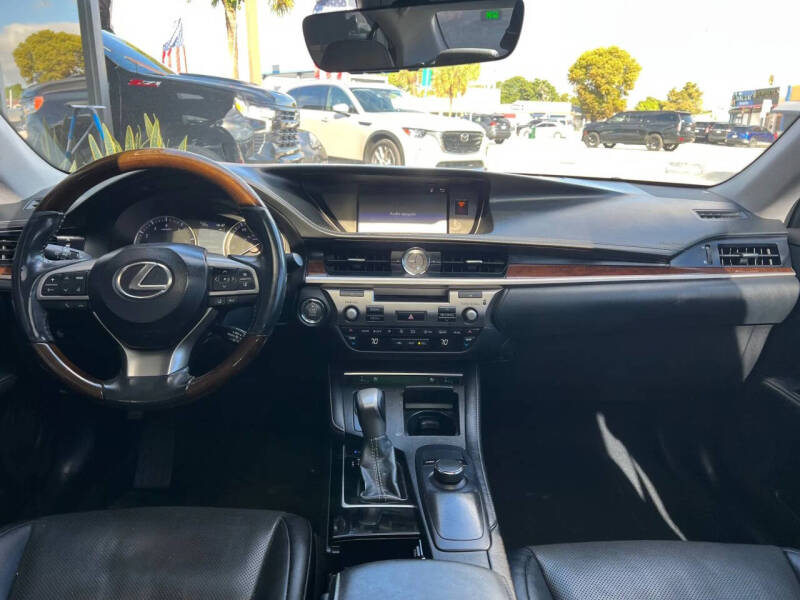 2016 Lexus ES 350