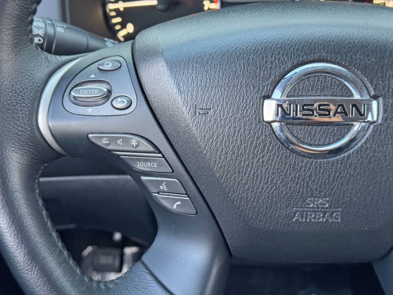 2019 Nissan Pathfinder SV