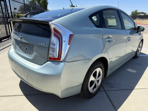2012 Toyota Prius Two