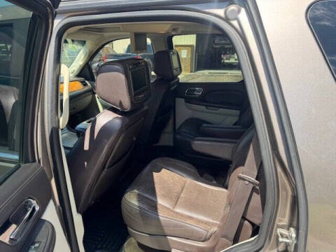 2012 Cadillac Escalade Platinum Edition