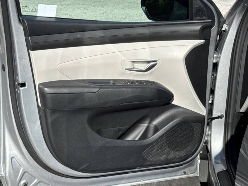 2025 Hyundai Tucson SE