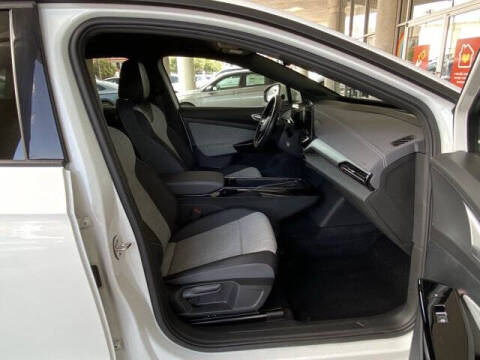 2023 Volkswagen ID.4 Pro