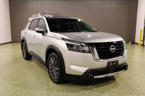 2024 Nissan Pathfinder SL