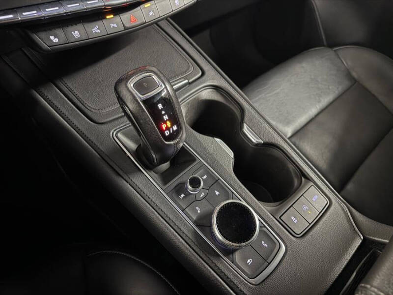 2019 Cadillac XT4 Premium Luxury