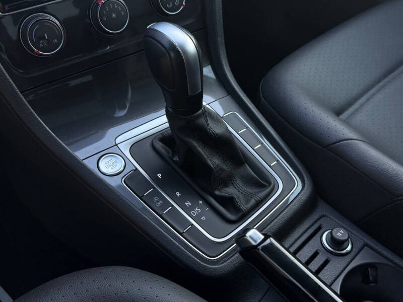 2020 Volkswagen Golf TSI