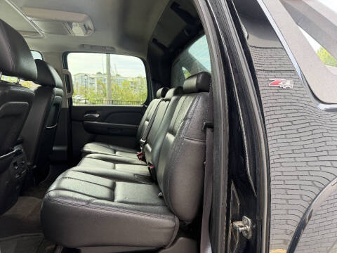 2012 Chevrolet Avalanche LT